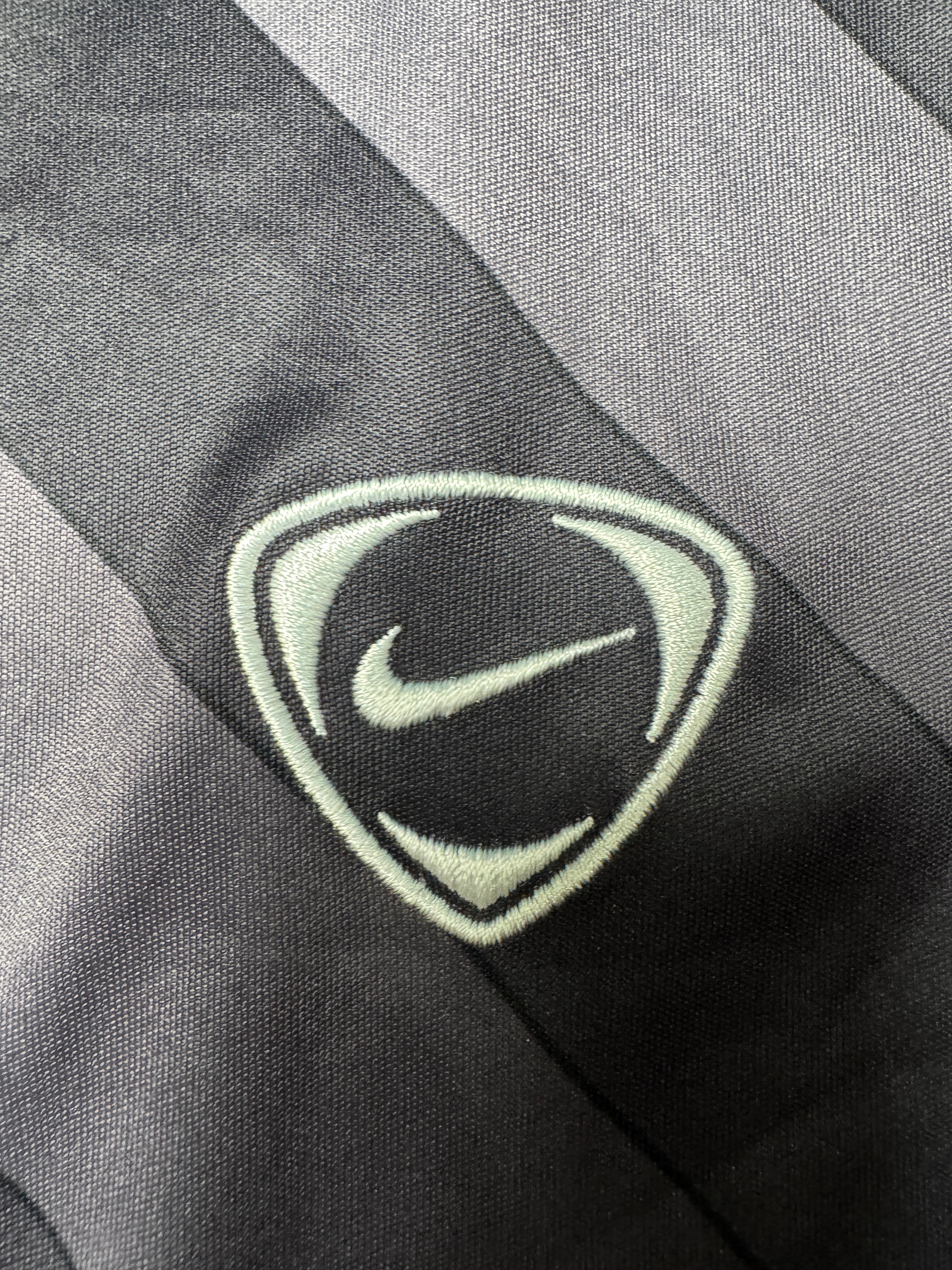 Nike Vintage Jersey / Polo Sportiva Nero & Grigio – Taglia L